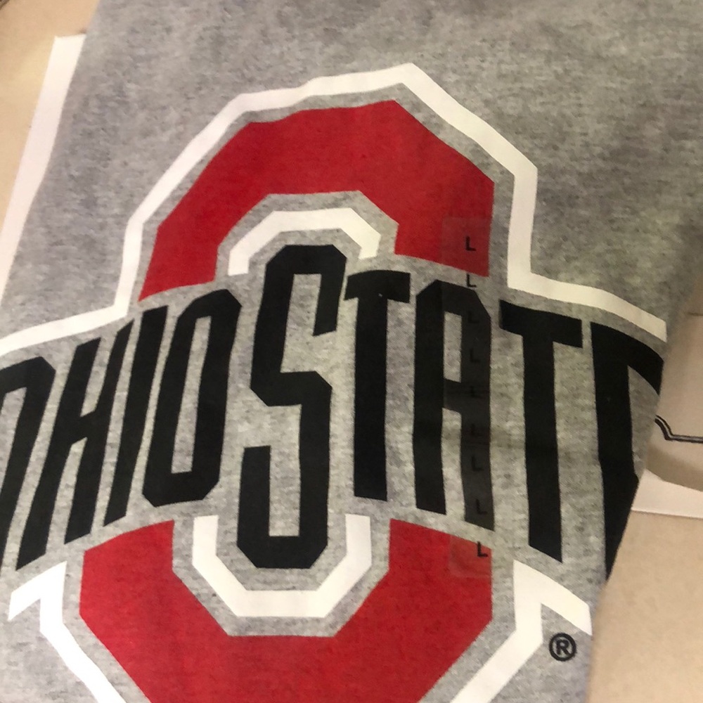 Ohio state short sleeve tee still has tags on it